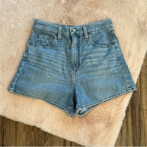Levi’s High Loose Shorts